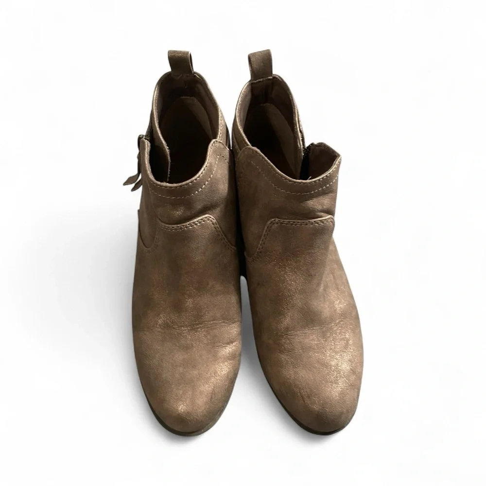 Arizona Jean Co. Metallic Ankle Boot - Picture 3 of 4